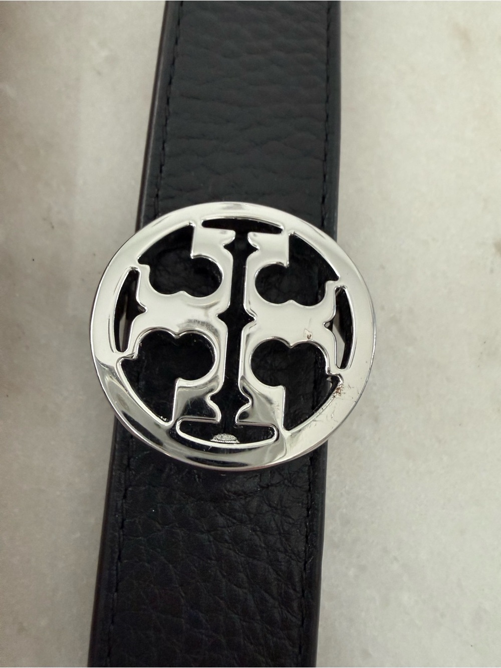 Tory Burch 1" Miller Reversible Leather Belt in Black and Brown size Small - Picture 3 of 9